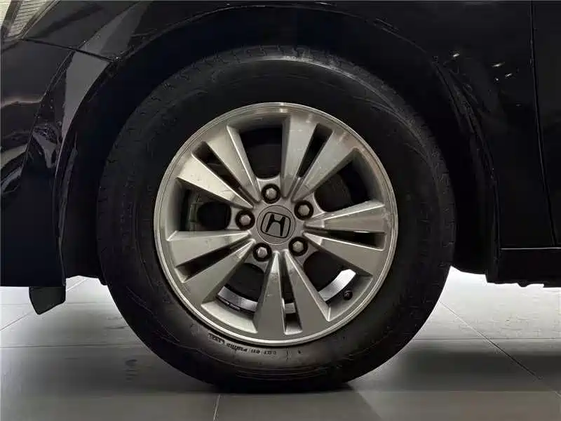 Photo 9 - Honda Accord