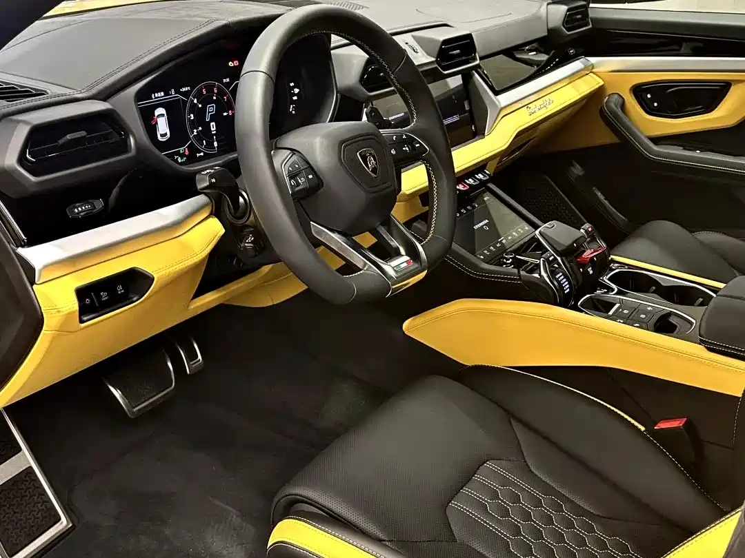 Lamborghini Urus SE 2025 4.0T Standard Edition фото 8