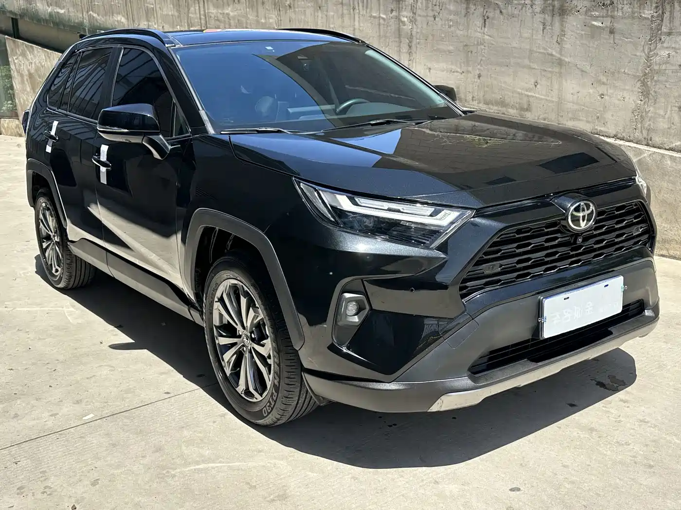 Toyota RAV4 Rongfang 2023 2.0L CVT FWD Style Plus Edition фото 3