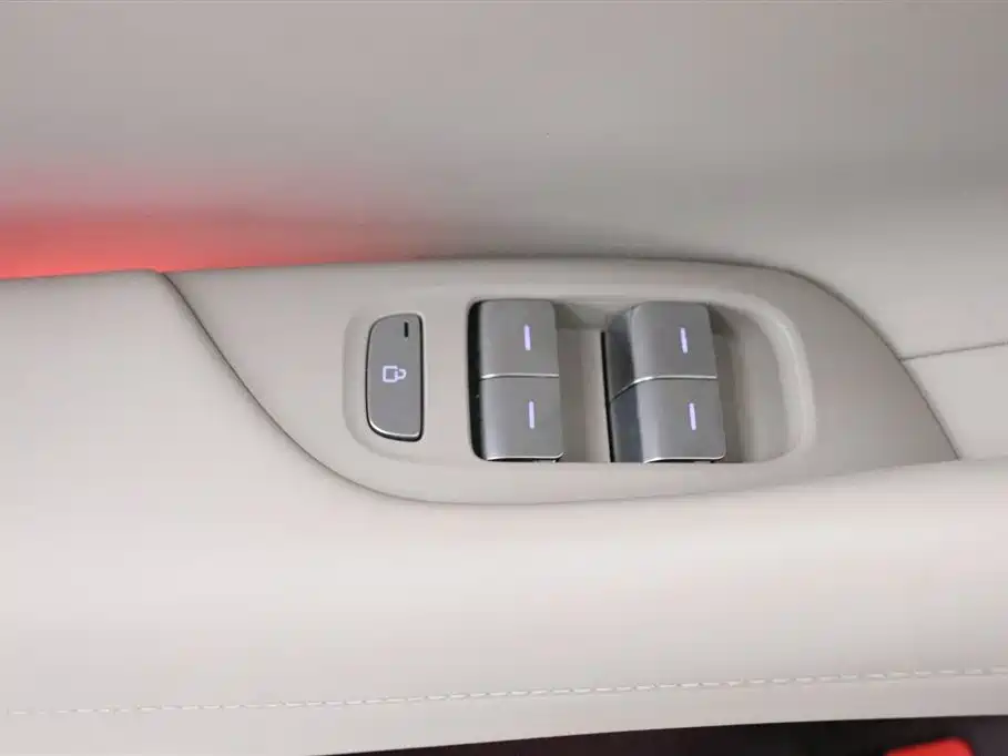 Xiaomi Auto Xiaomi YU7 2025 Ultra Long Range High Performance AWD Max Edition фото 18