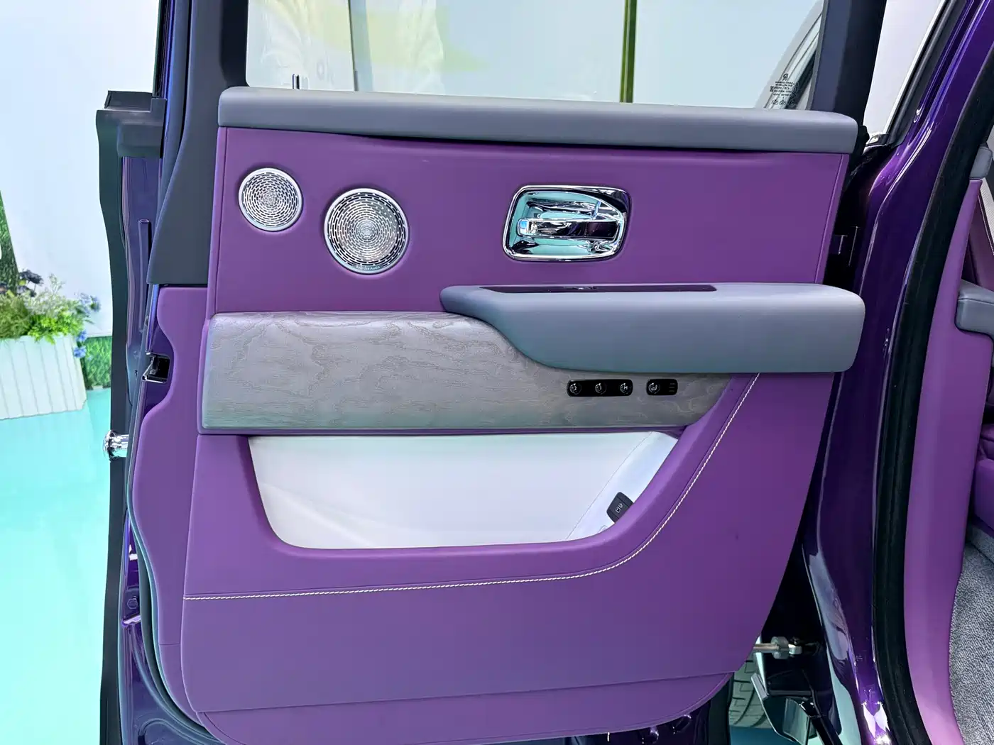 Rolls-Royce Cullinan 2024 4-Seater фото 26