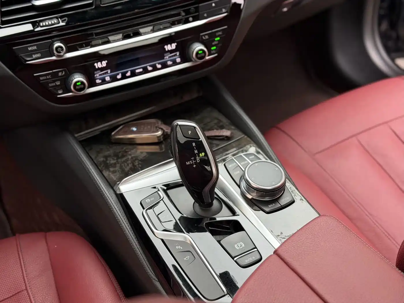 BMW 5 Series 2018 530Li Premium M Sport Package фото 13