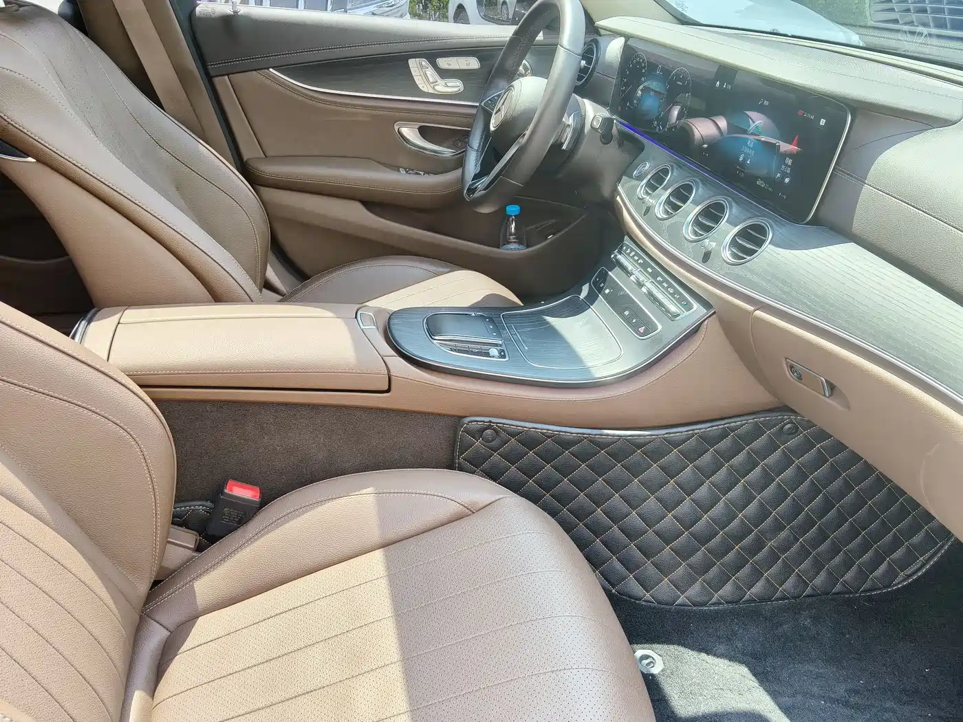 Mercedes-Benz E-Class 2023 E 300 L Sport Fashion фото 10