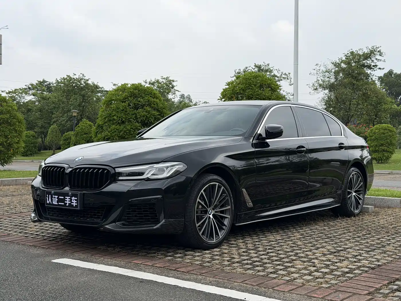 BMW 5 Series 2022 Facelift 530Li Leading M Sport Package