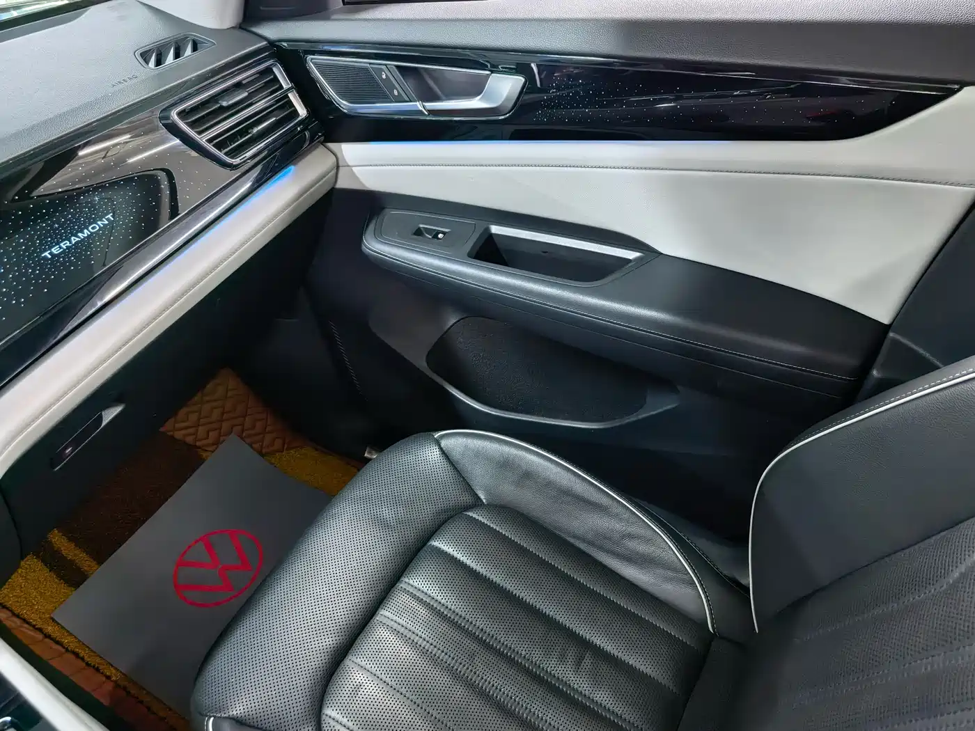 Volkswagen Teramont 2021 380TSI 4WD Premium Luxury Edition фото 25