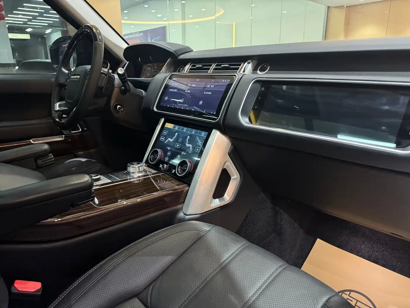 Land Rover Range Rover 2013 5.0 SC V8 AB Ultimate Genesis Edition фото 4