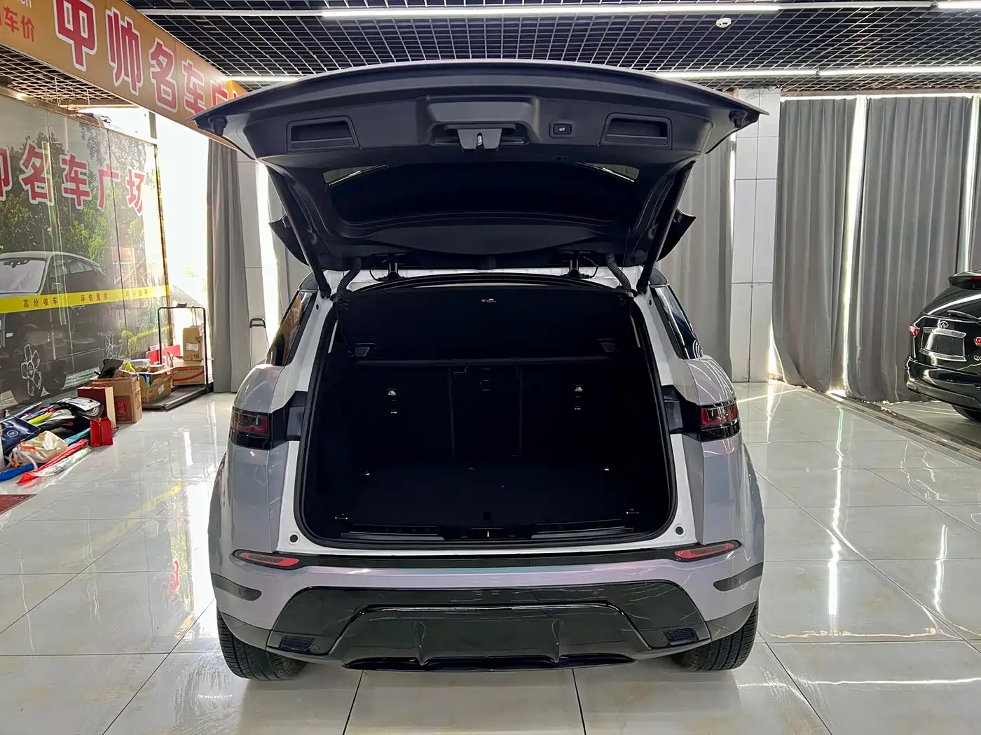 Land Rover Range Rover Evoque 2020 249PS R-DYNAMIC S Sport Edition фото 8
