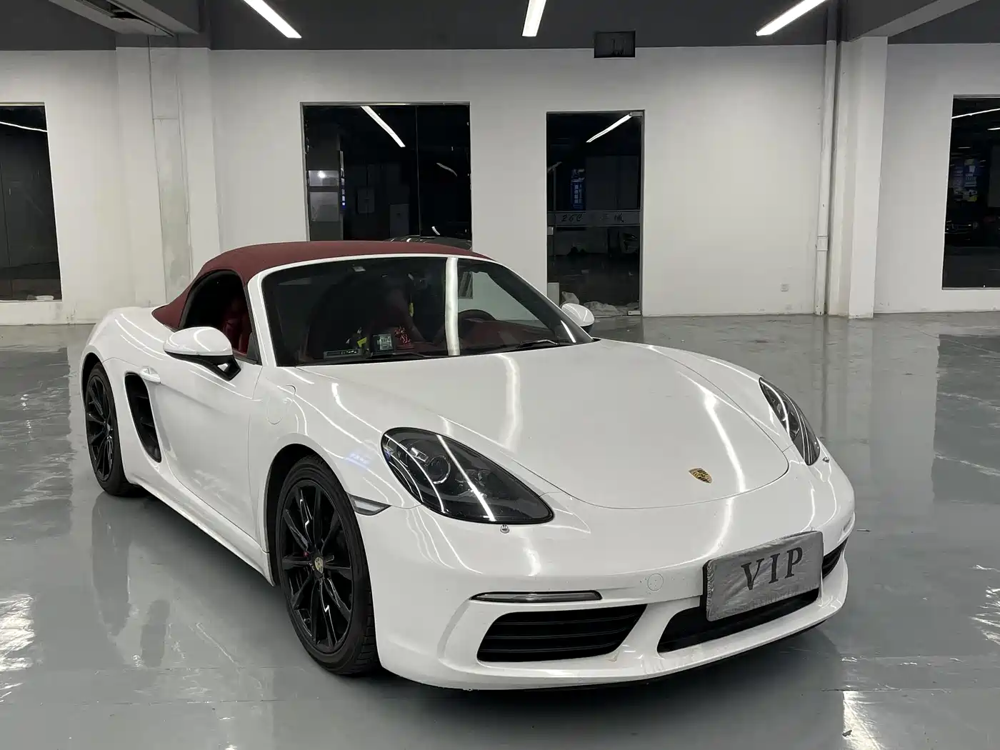 Porsche 718 2016 Boxster 2.0T фото 3