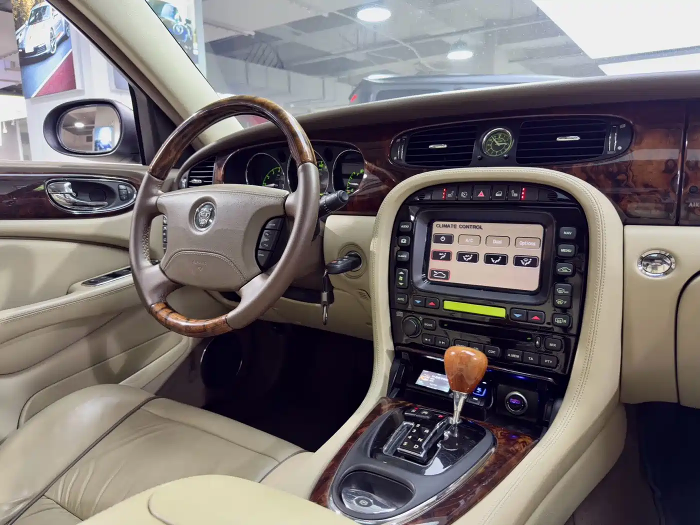 Jaguar XJ 2006 2007 Model XJ8L 4.2 Royal Long Wheelbase