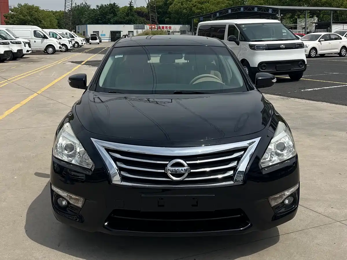 Photo 2 - Nissan Teana