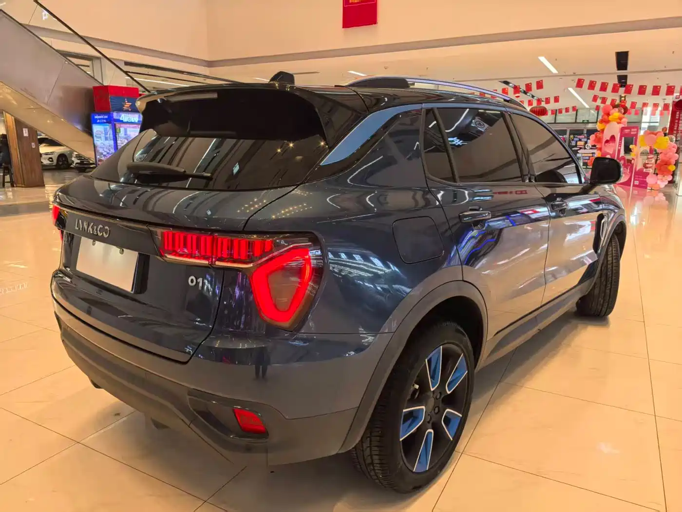 Lynk & Co 01 2019 2.0T 2WD Pro Edition China V фото 9