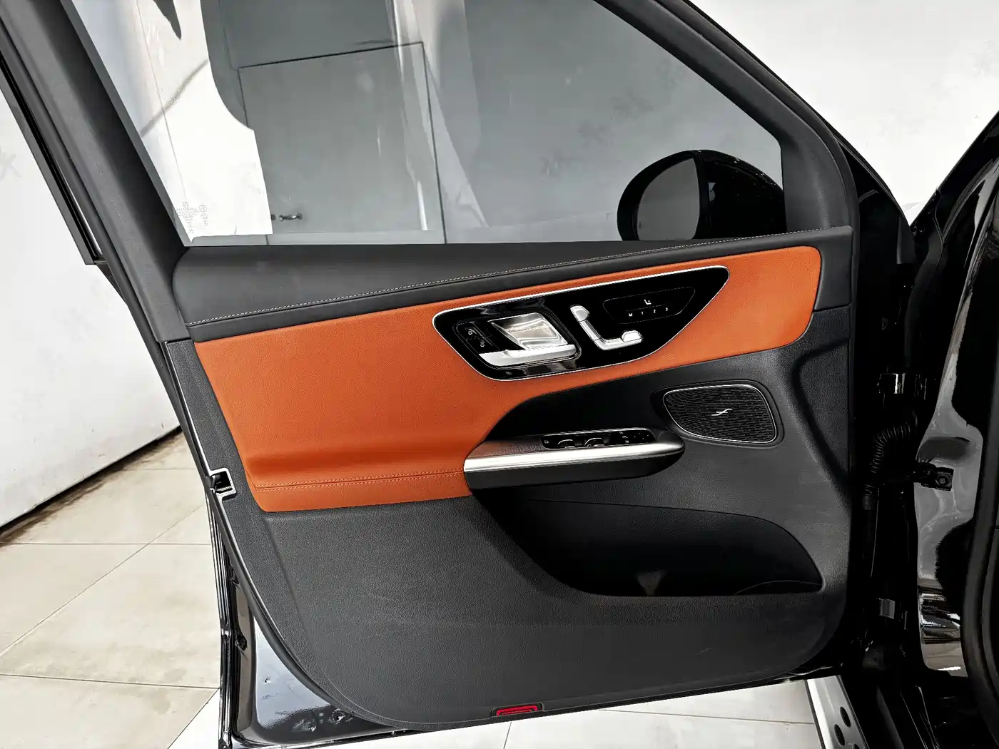 Mercedes-Benz GLC 2025 Facelift GLC 300 L 4MATIC Dynamic 5-seater фото 9