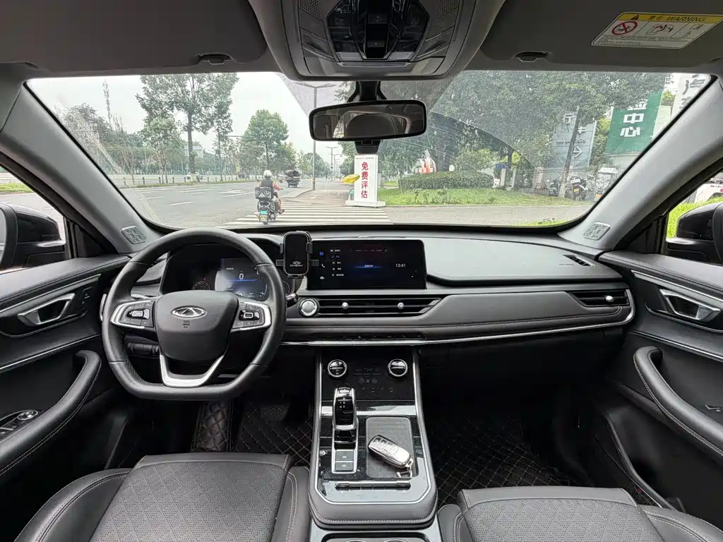 Photo 13 - Chery Tiggo 8