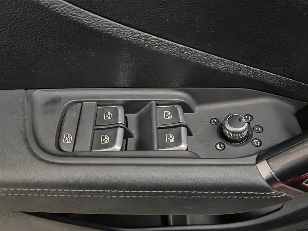 Audi Q2L 2022 35 TFSI Fashion Elegance фото 9