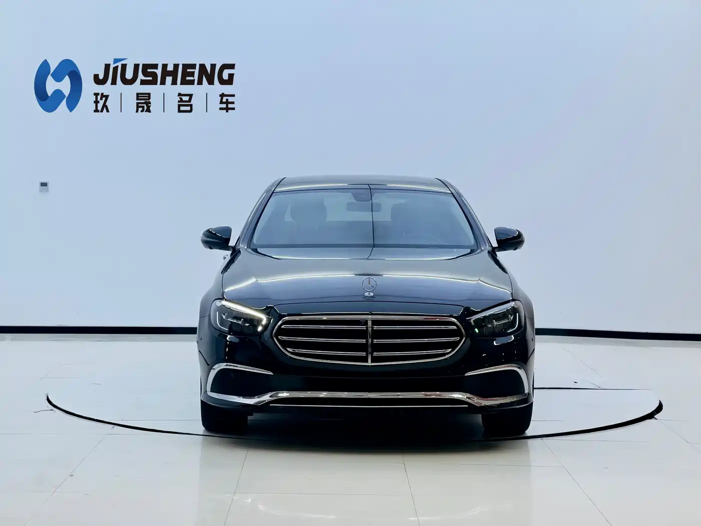 Mercedes-Benz E-Class New Energy 2022 E 350 e L Plug-in Hybrid Sedan фото 2