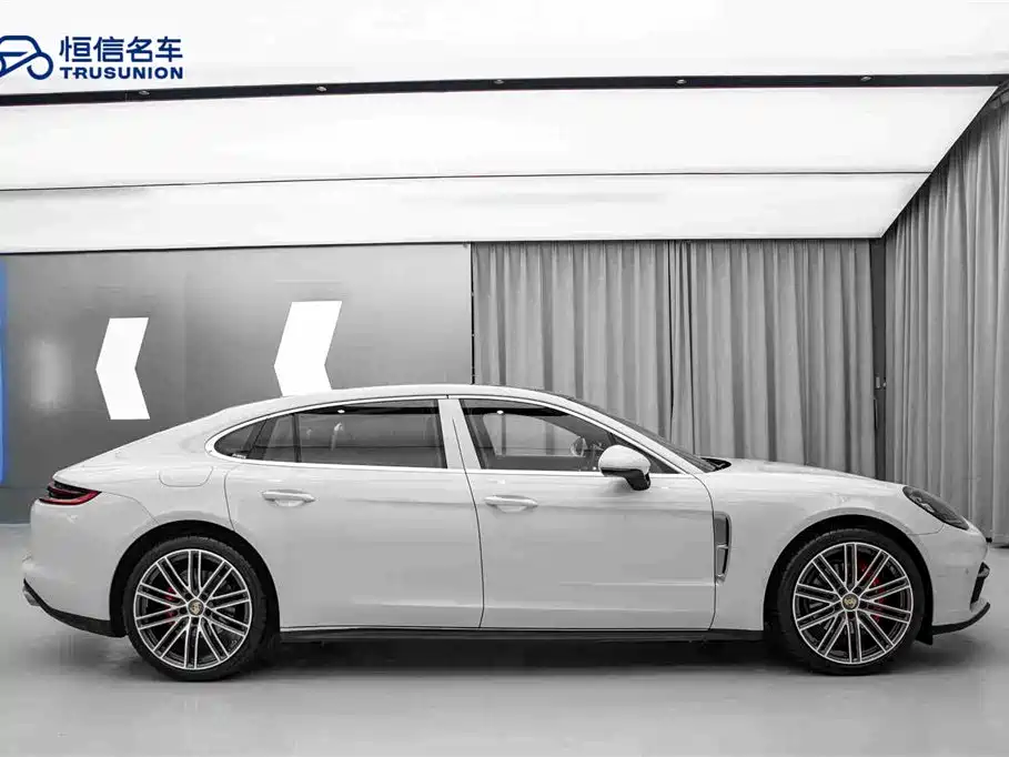Porsche Panamera 2019 Panamera Executive Long Wheelbase 2.9T фото 4