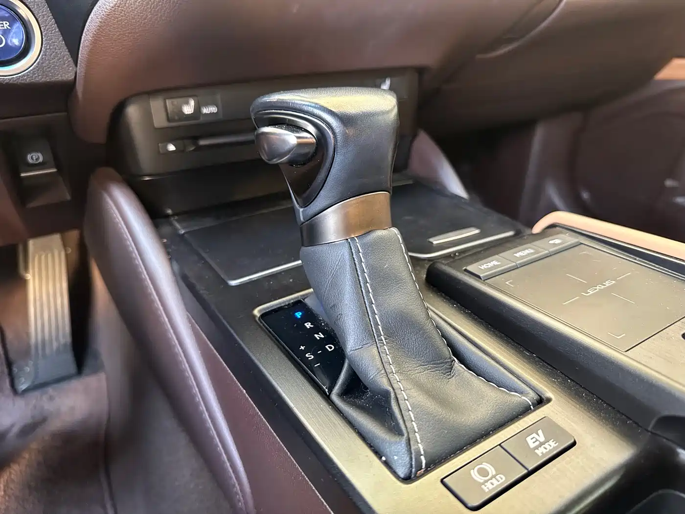 Lexus ES 2020 Model 300h Excellence Edition China V фото 10