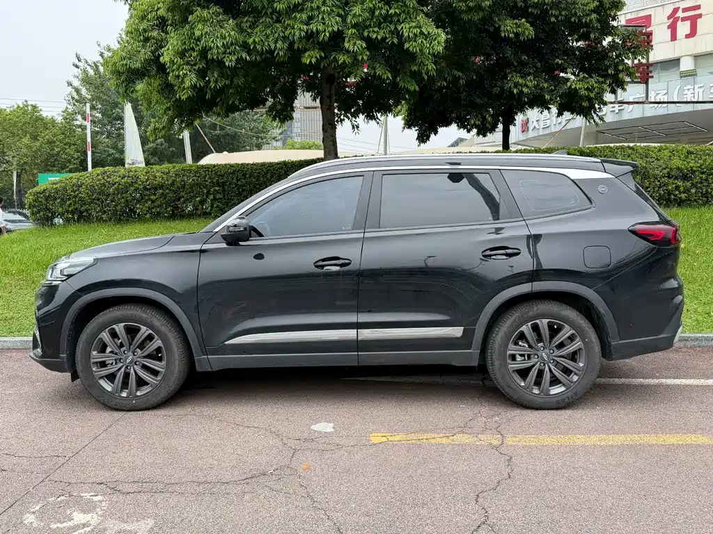 Photo 3 - Chery Tiggo 8