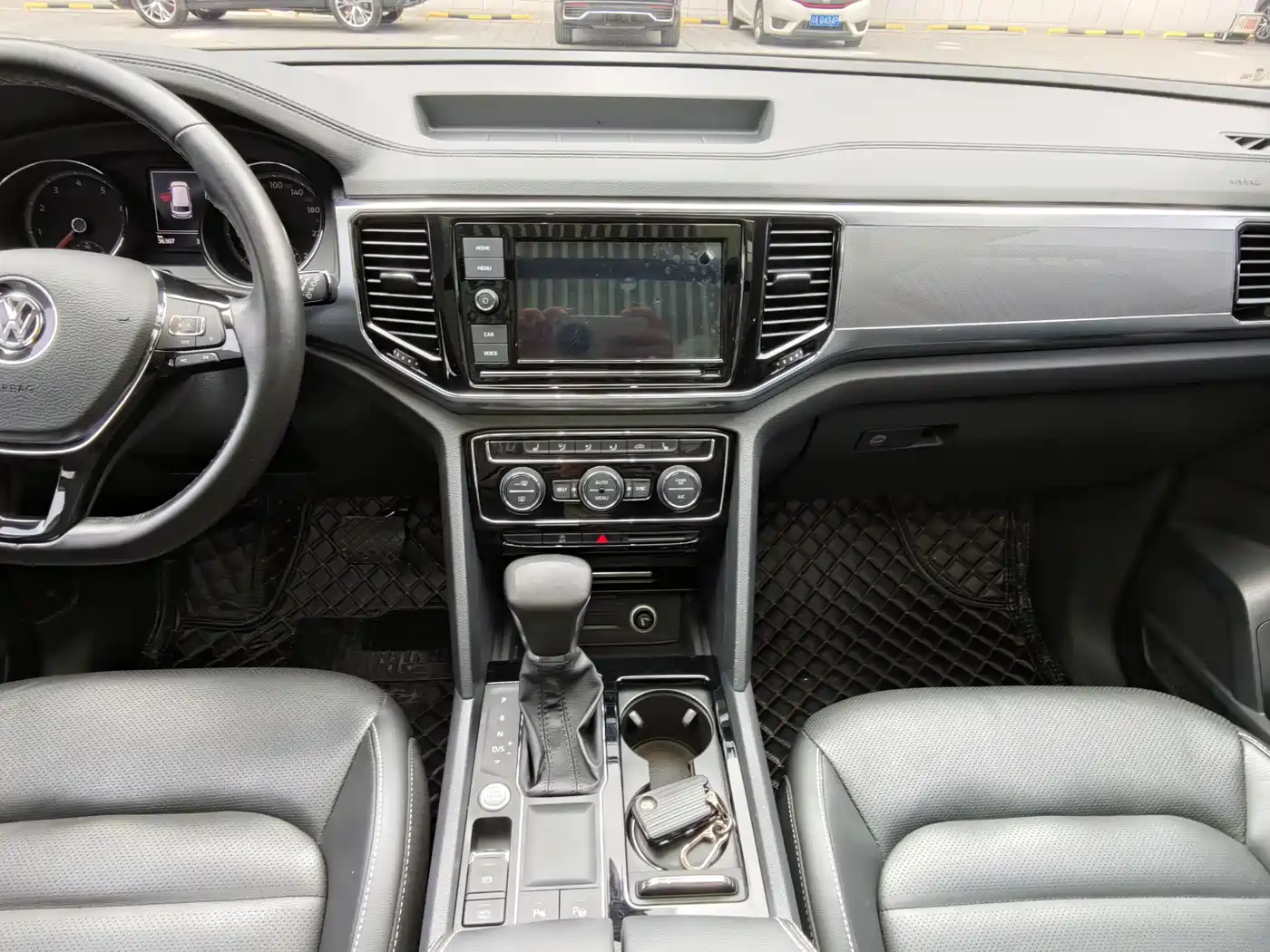 Volkswagen Teramont 2019 330TSI 2WD Luxury China VI фото 18