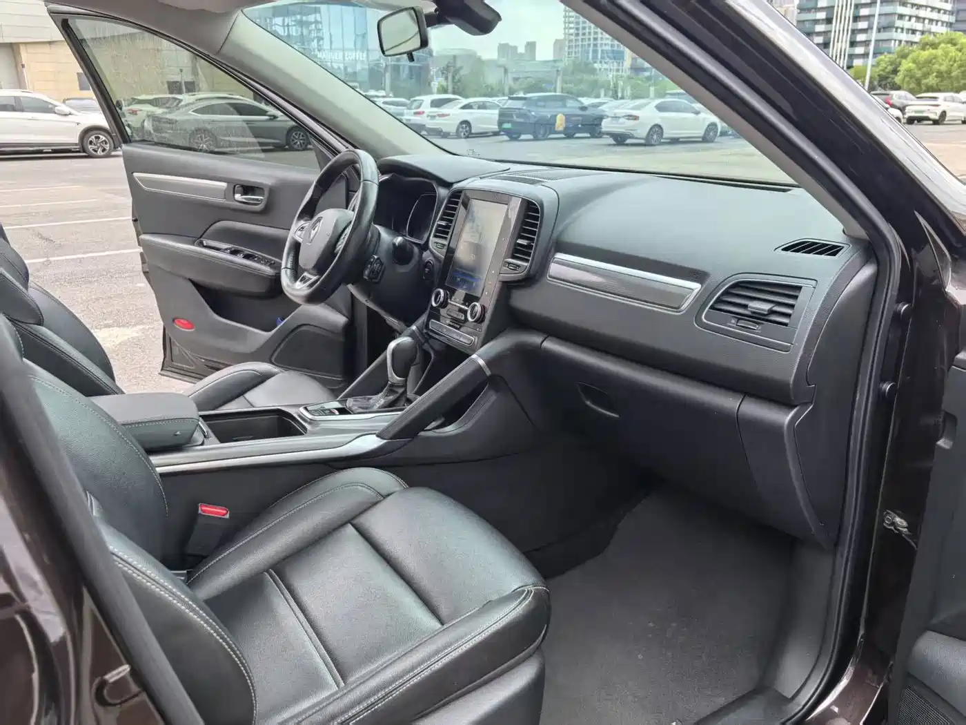 Renault Koleos 2019 2018 2.0L 2WD Luxury Edition