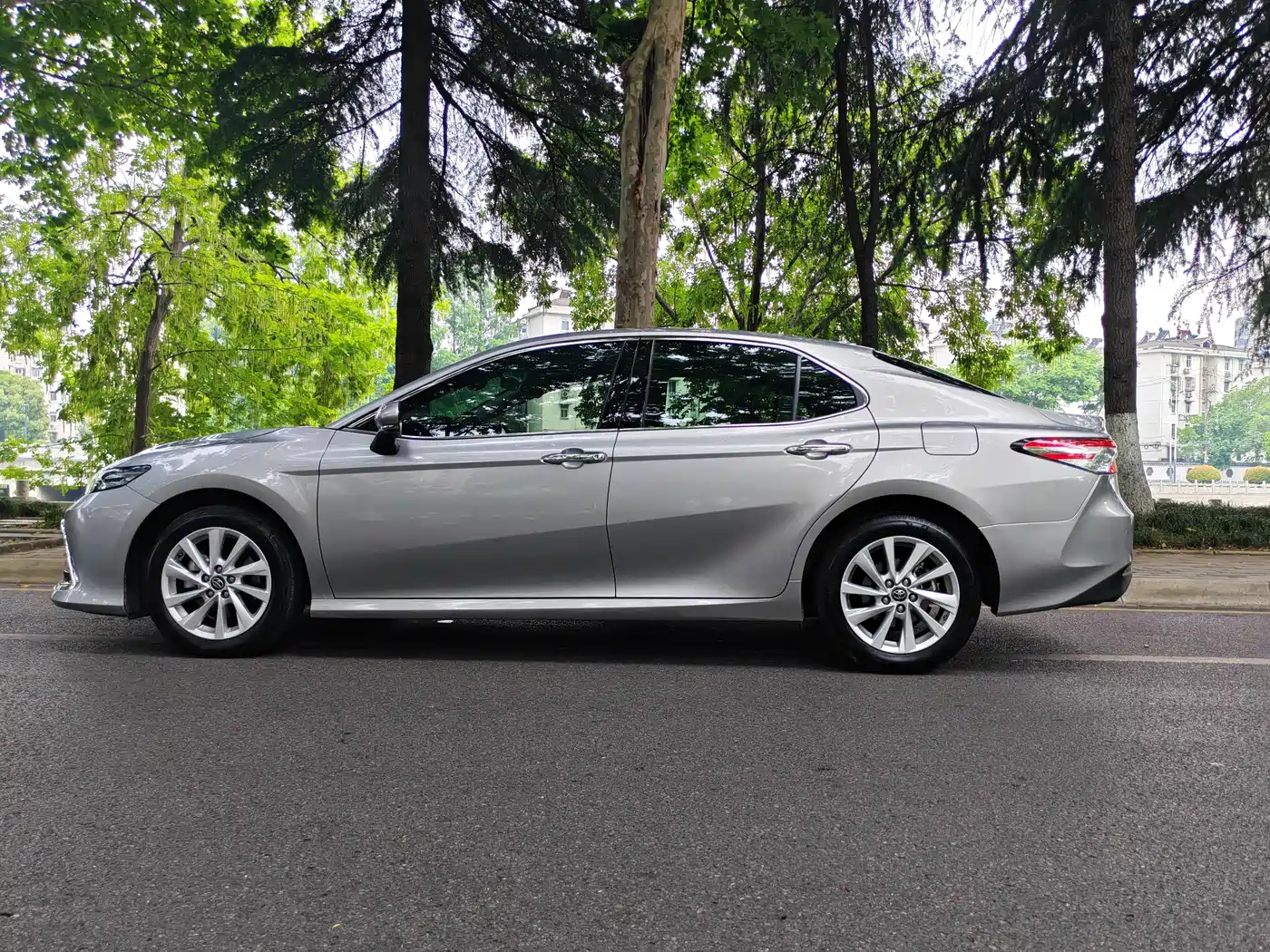 Toyota Camry 2021 2.0G Luxury Edition фото 7