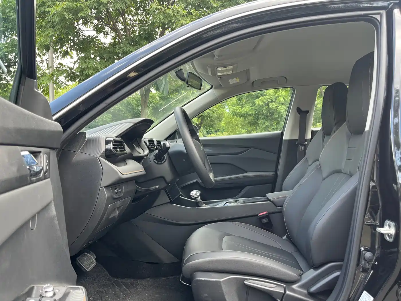 Dongfeng Aeolus Yixuan 2025 2025 1.5L Auto Luxury