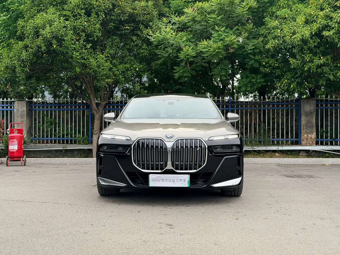 BMW i7 2023 Model xDrive60L M Sport Package фото 2