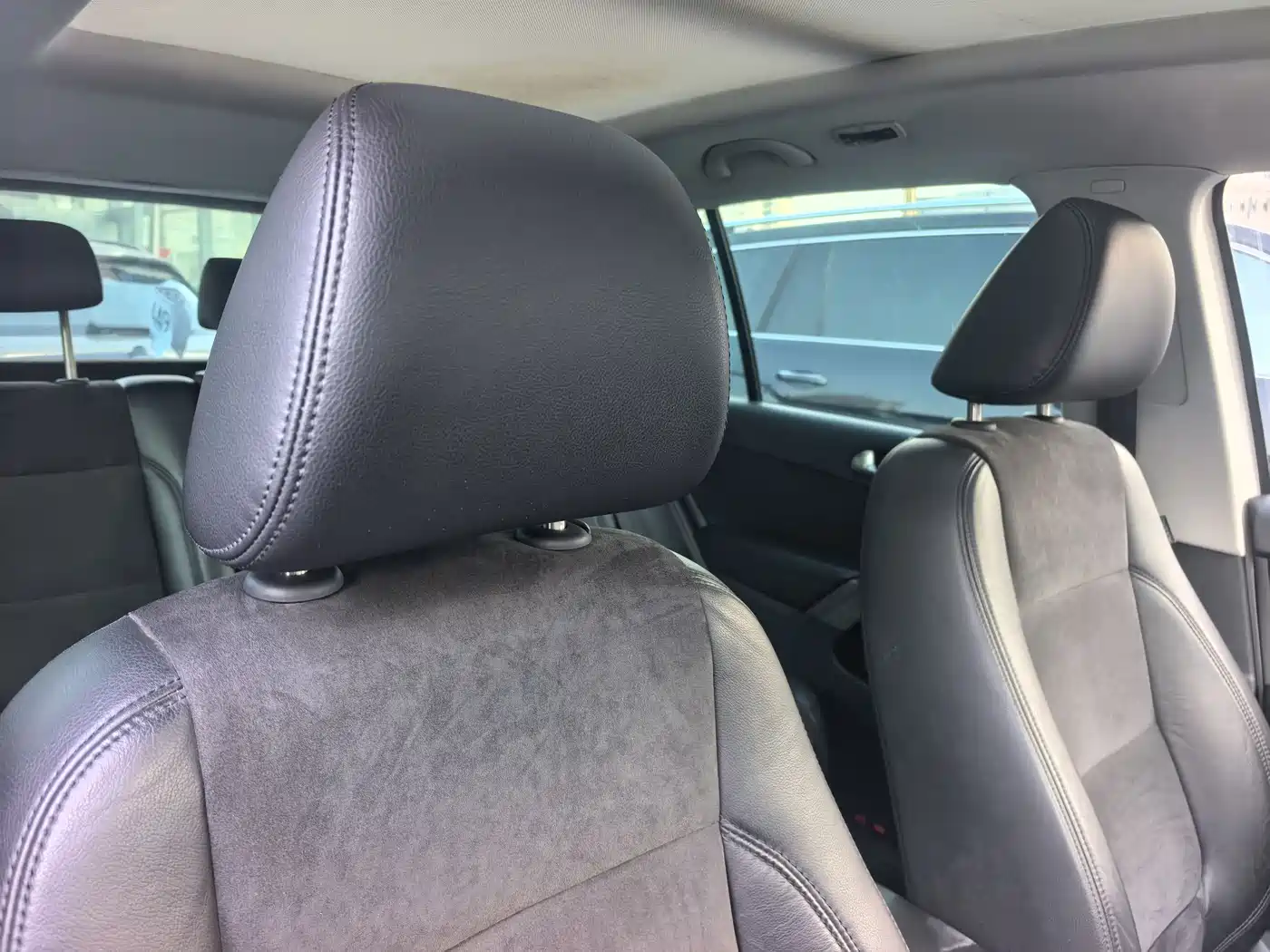 Volkswagen Tiguan 2013 2.0TSI Automatic AWD Flagship Edition фото 10