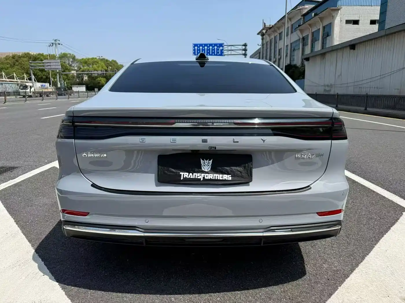 Geely Galaxy Galaxy A7 2025 EM-i 70km Explorer Edition фото 8
