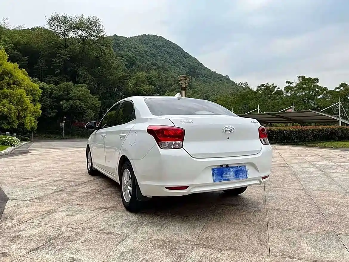 Hyundai Verna 2017 1.4L Manual Renewal China V фото 4