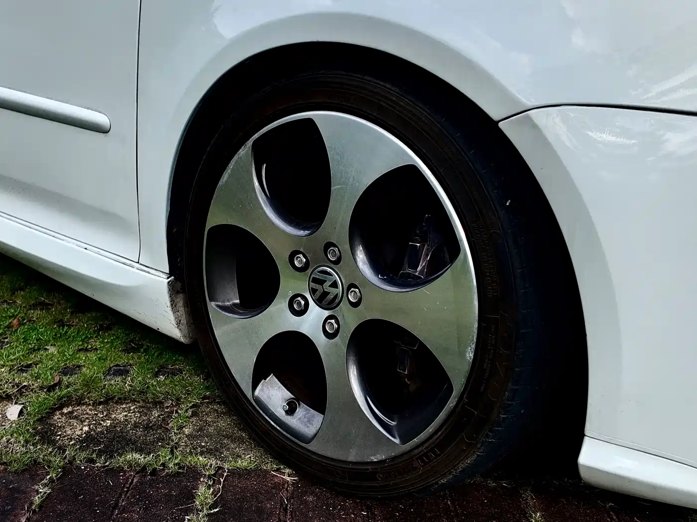 Volkswagen Golf (Import) 2006 GTI 2.0T 3-Door фото 32