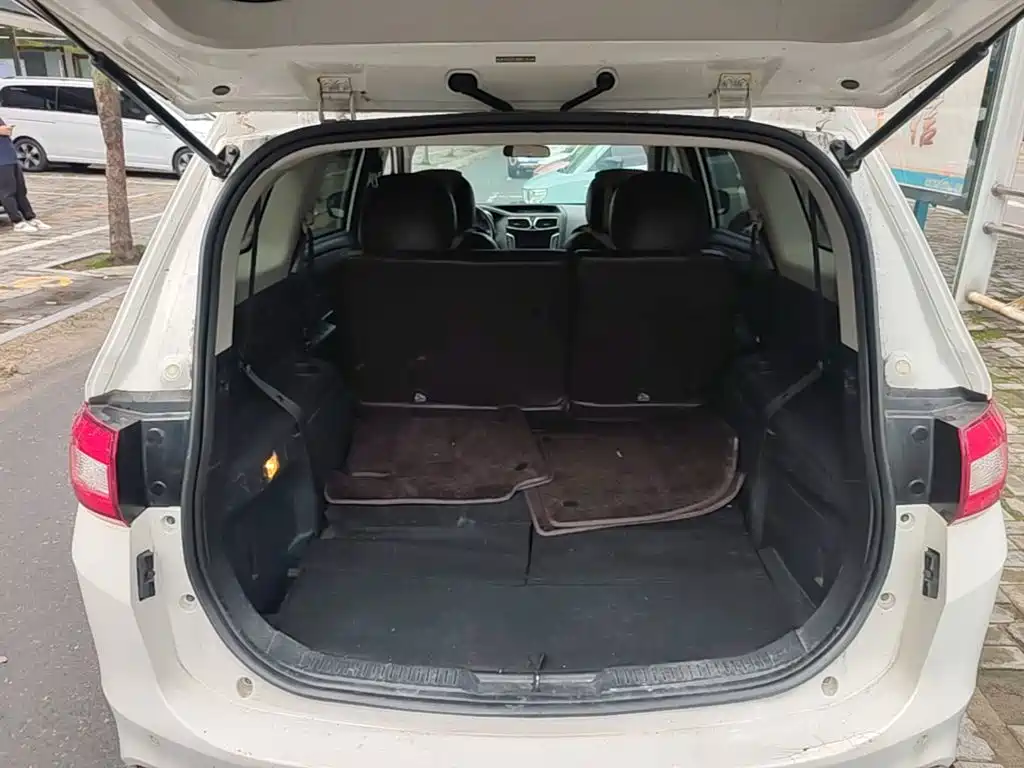 صورة 19 - Haima Famila MPV