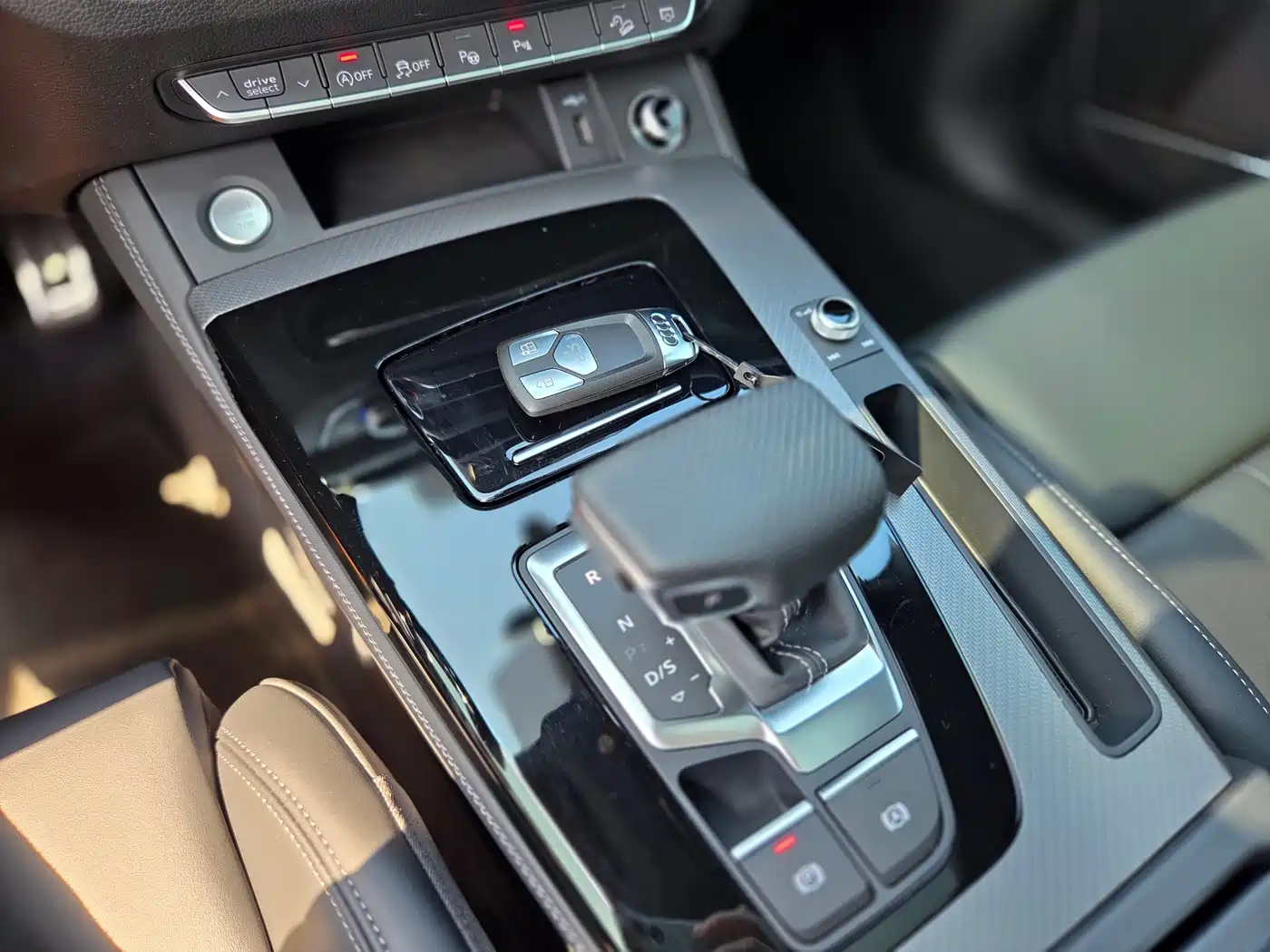 Audi Q5L 2025 45 TFSI Luxury Dynamic фото 14