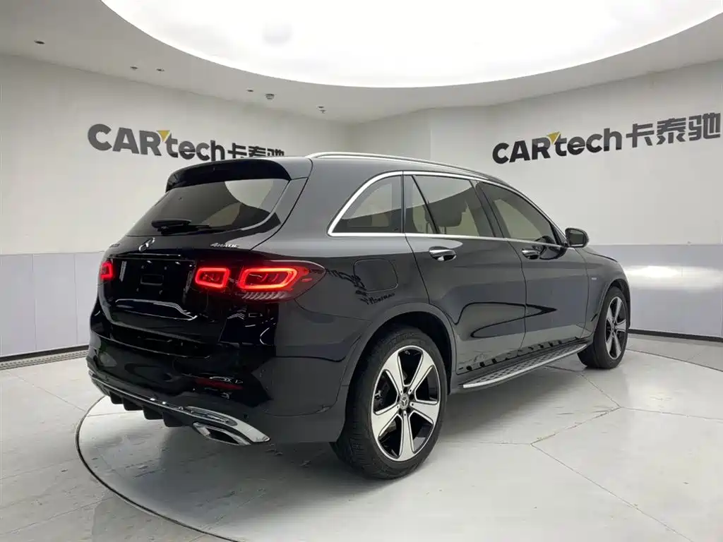 Mercedes-Benz GLC 2022 Facelift GLC 300 L 4MATIC Dynamic Collector's Edition фото 5