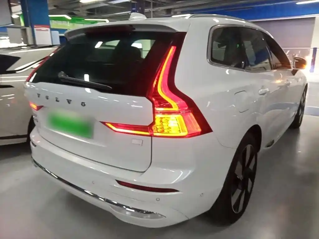 Volvo XC60 Plug-in Hybrid 2024 2024 T8 PHEV Long Range AWD Smart Elegance Luxury Edition
