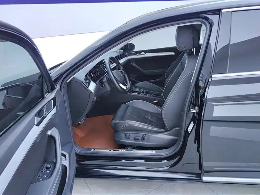 Volkswagen Magotan GTE Plug-in Hybrid 2022 GTE Luxury фото 9