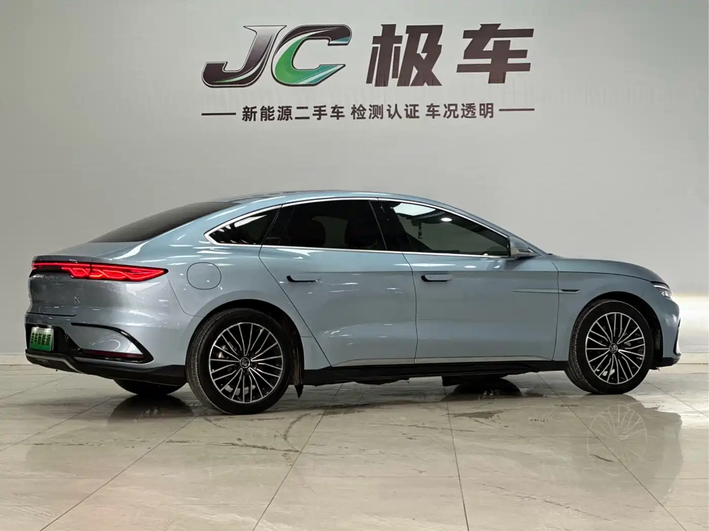 Фото 4 - BYD Han