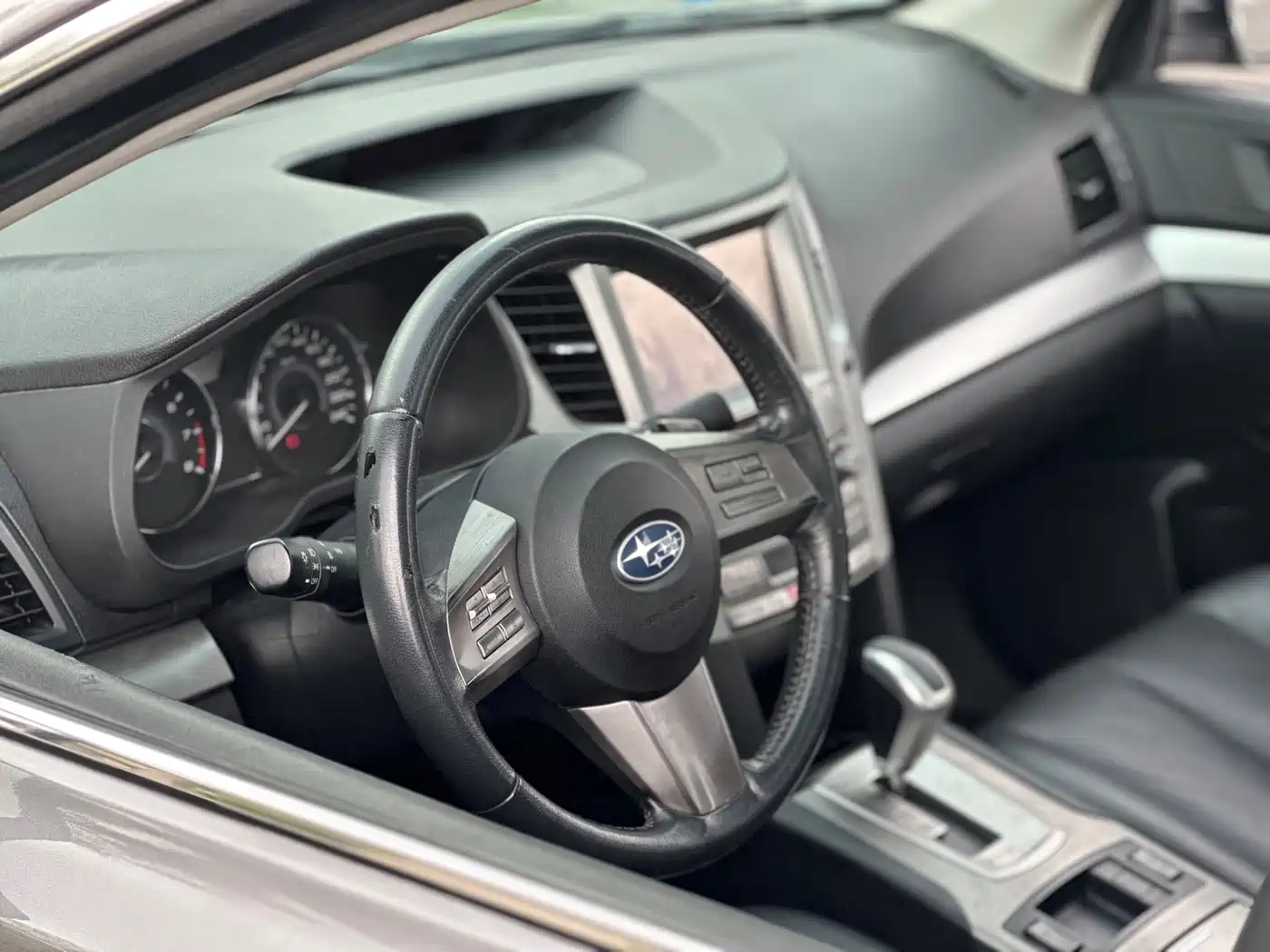 Subaru Legacy 2010 2010 Model 2.0i Luxury