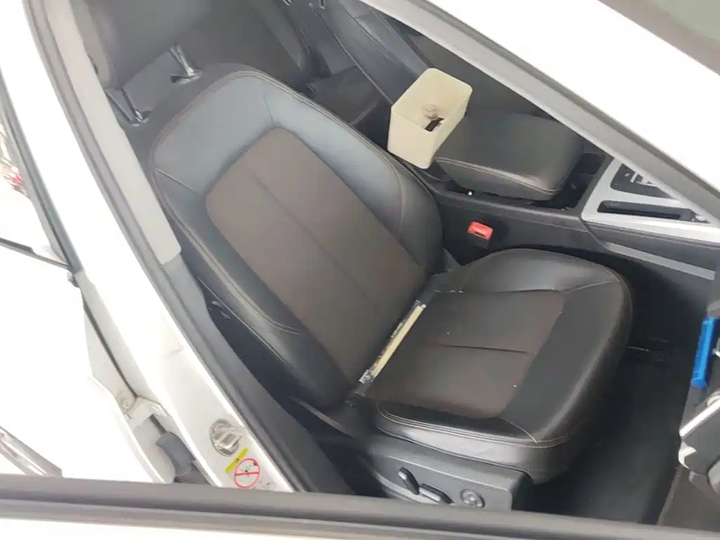Фото 25 - Audi Q5L