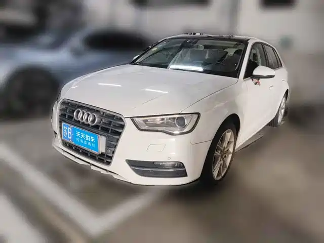 Audi A3 2015 Sportback 35 TFSI Millionth Anniversary Comfort Enjoyment Type — фото 1