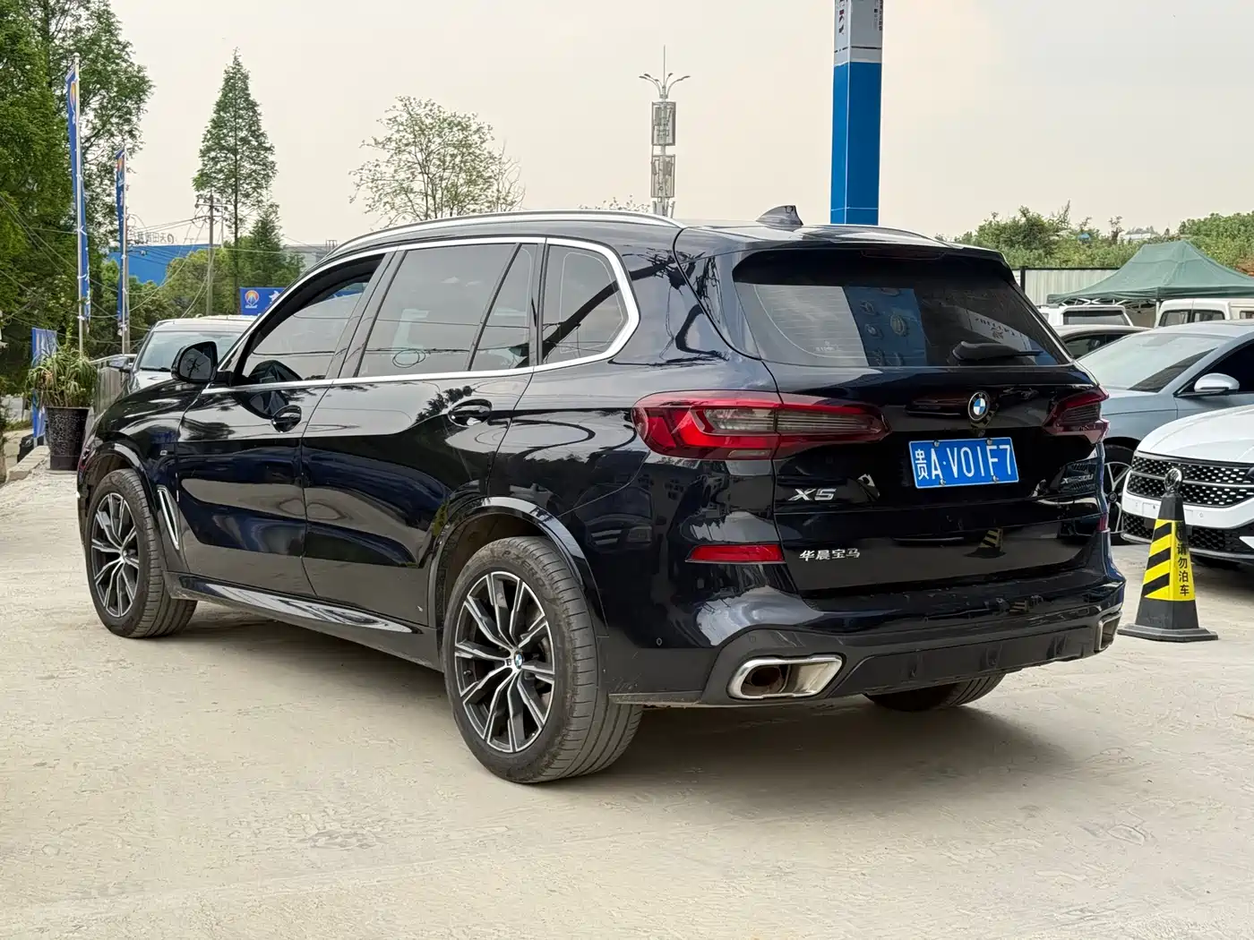 BMW X5 2023 xDrive 30Li M Sport Package фото 7