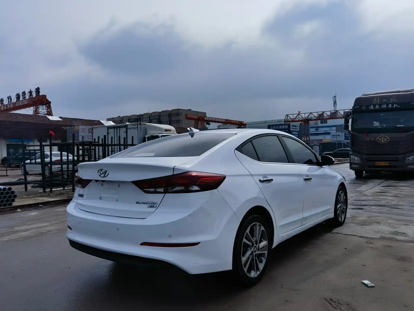 Hyundai Elantra 2016 Model 1.6L Automatic Smart Elite фото 4