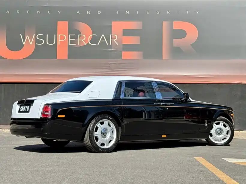 Фото 3 - Rolls-Royce Phantom