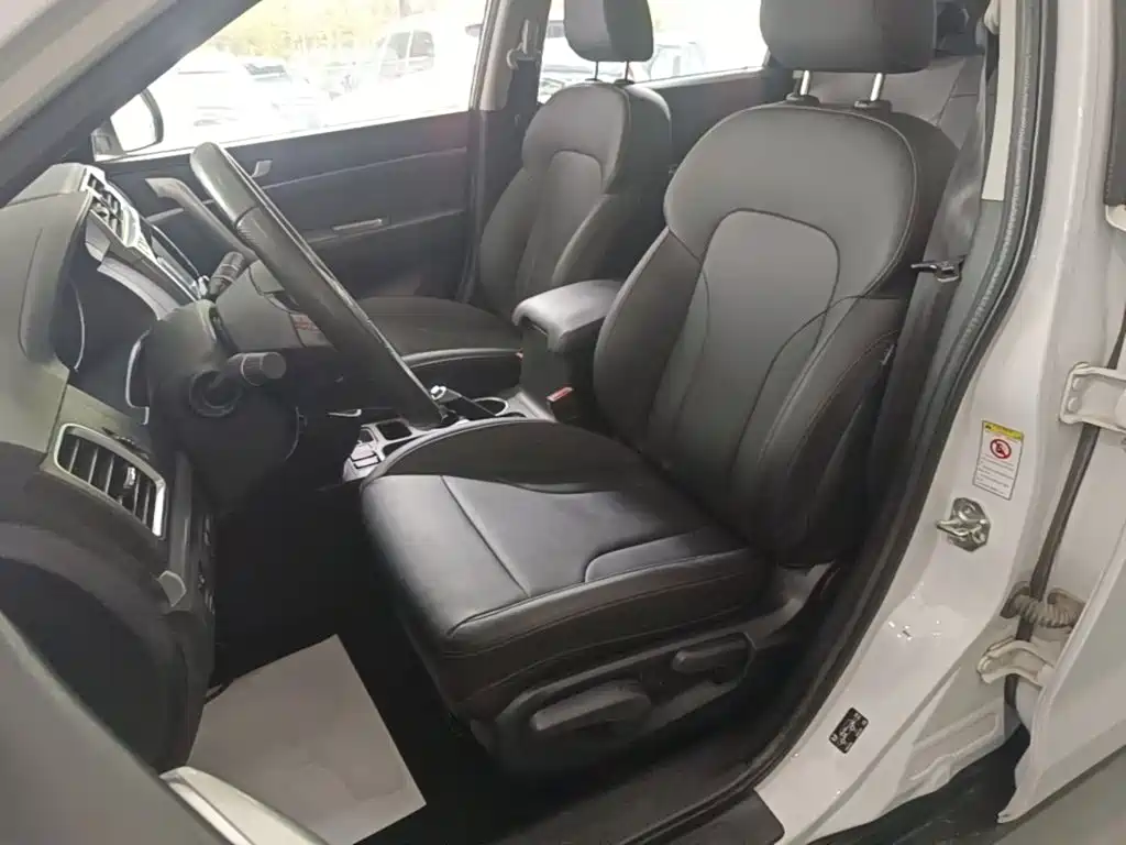 Фото 15 - Haval M6