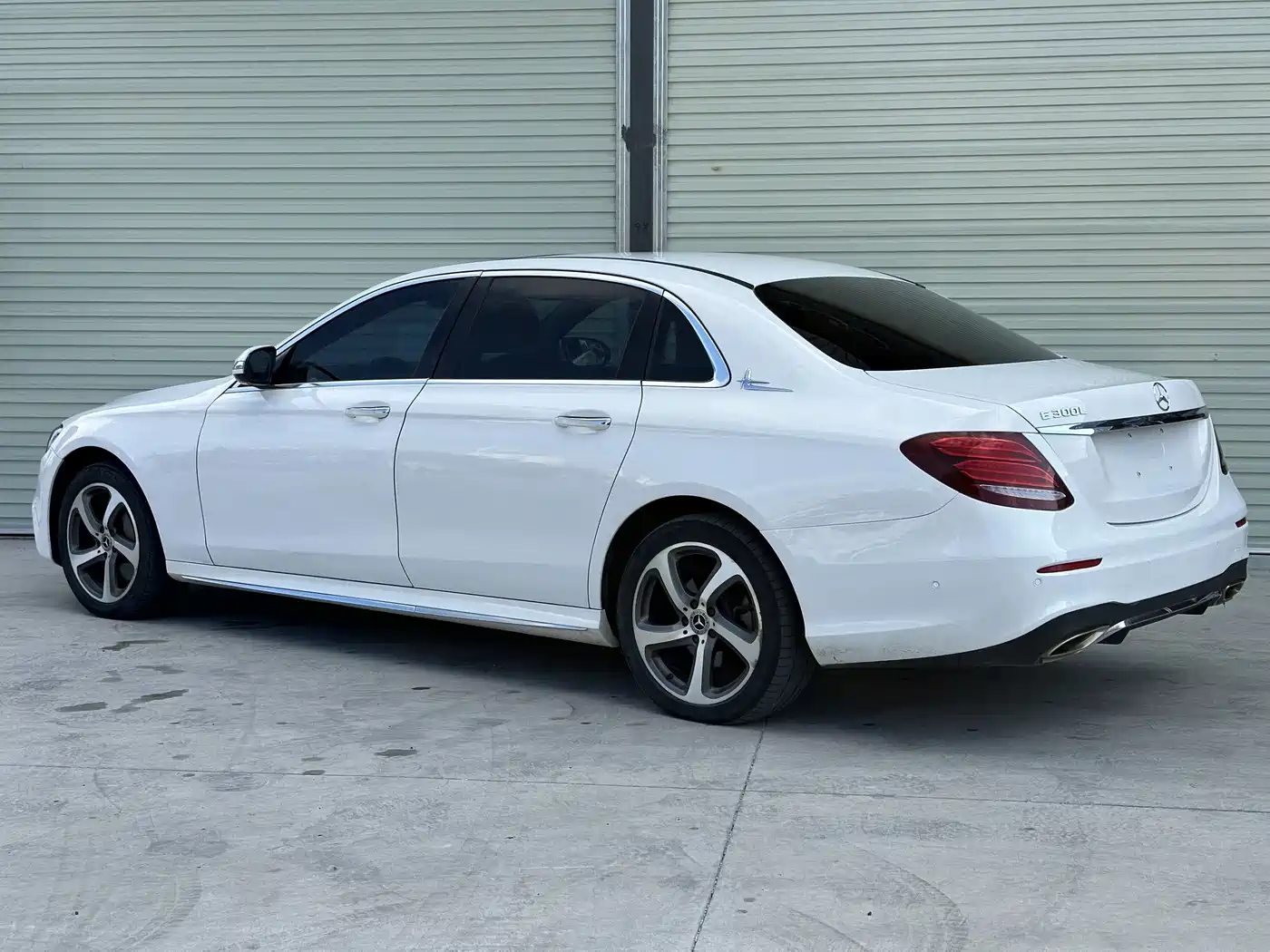 Mercedes-Benz E-Class 2017 E 300 L Sport Fashion фото 7