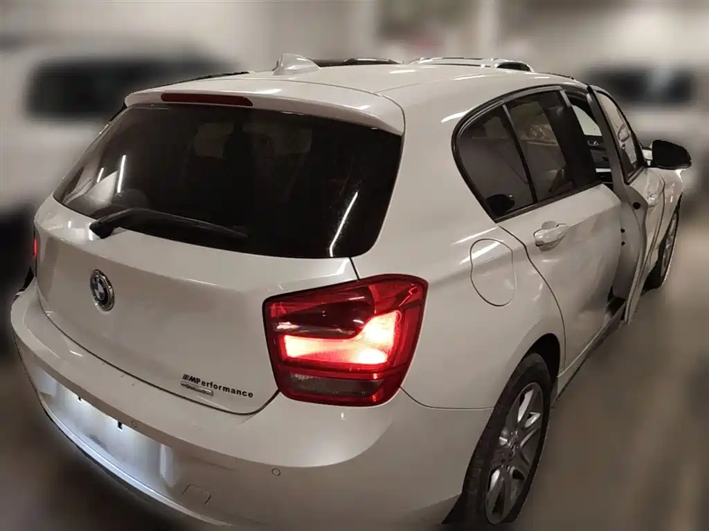 BMW 1 Series (Import) 2013 Facelift 116i Leading Model фото 12