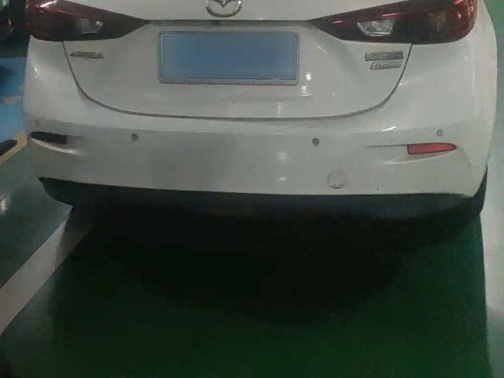 Mazda Mazda3 Axela 2014 2014 Sedan 1.5L Automatic Luxury