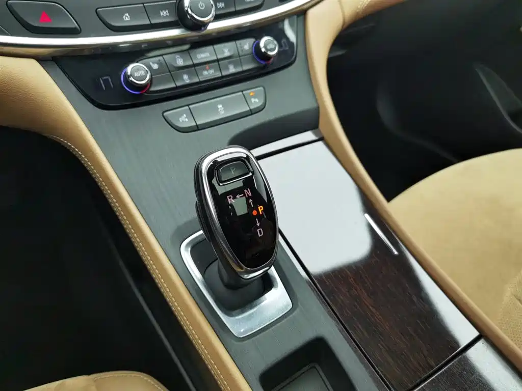BUICK LACROSSE