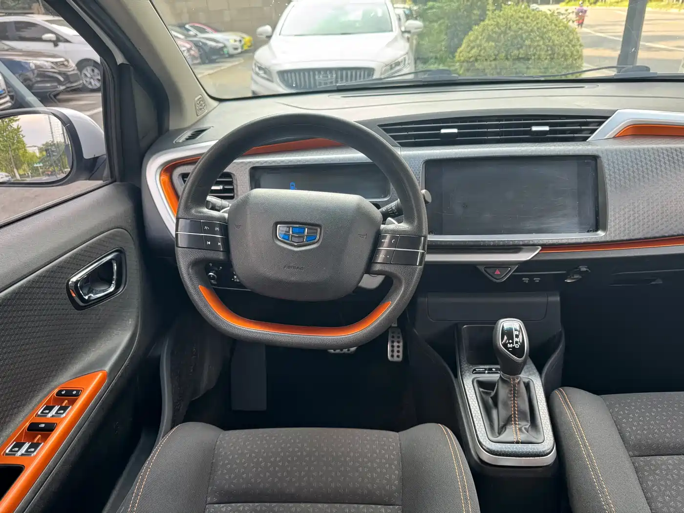 Geely Yuanjing X1 2018 2017 1.3L Auto Fun Edition