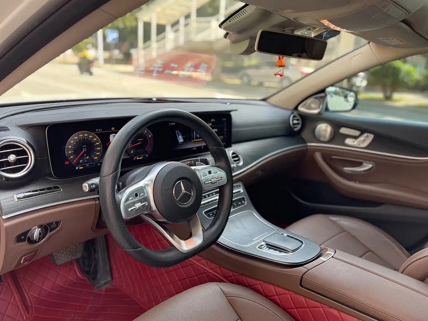 Mercedes-Benz E-Class 2020 Facelift E 300 L Sport Exclusive фото 19